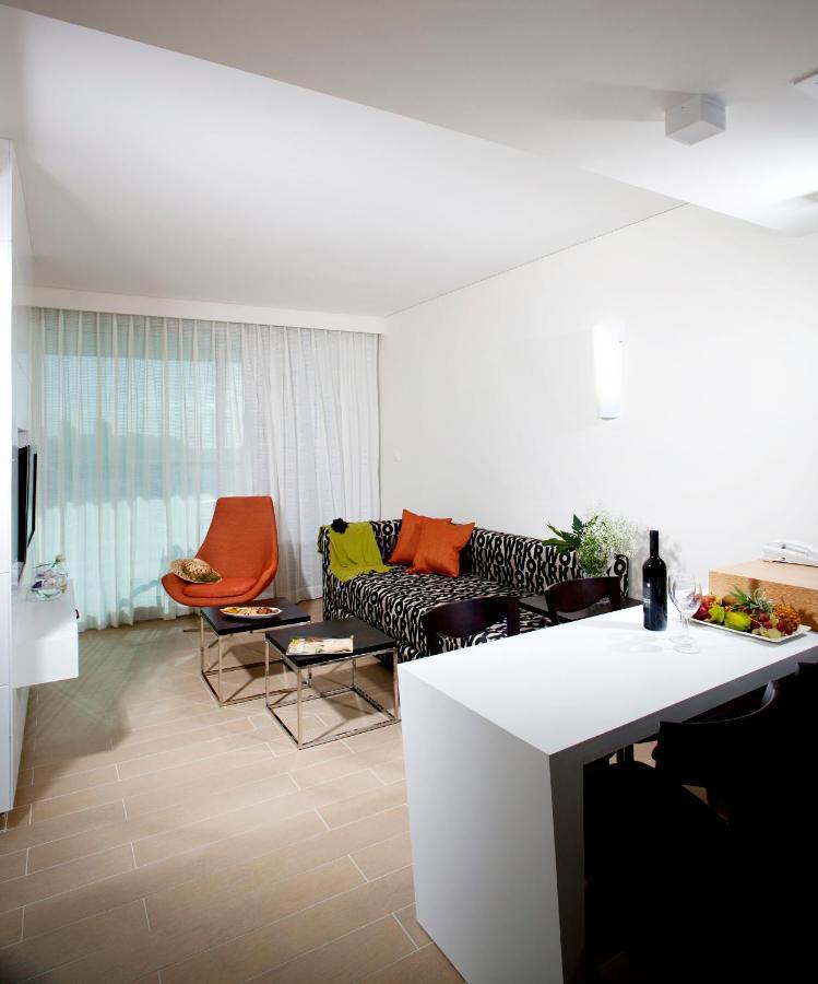 West All Suites Hotel Așdod Exterior foto